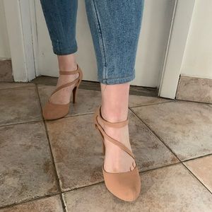 Qupid blush woman’s high heel shoes size 7